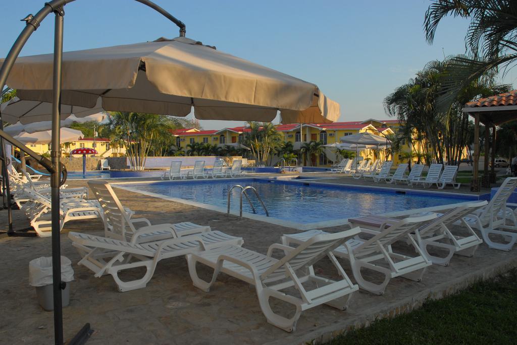 Apart Hotel Villa Nuria San Pedro Sula Exterior foto